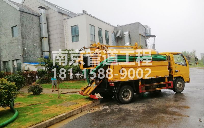 246太平门小区化粪池清理